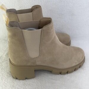 Steve Madden Boots Womens‎ 8 Beige Suede Chelsea Ankle Chunky Lug Sole Pull On